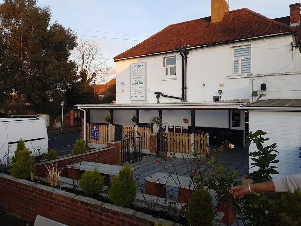 Swan Inn, Heathrow Airport Stanwell
