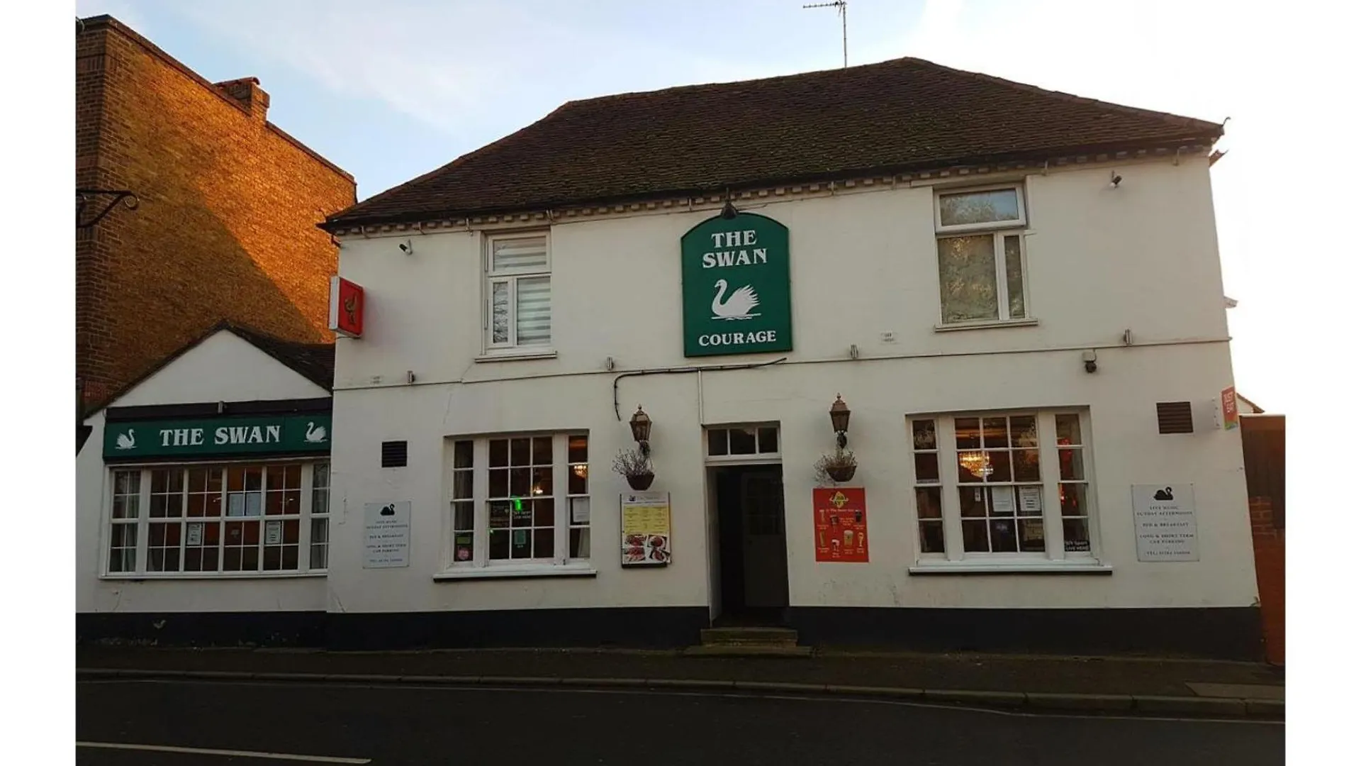 Swan Inn, Heathrow Airport Stanwell Hotel
