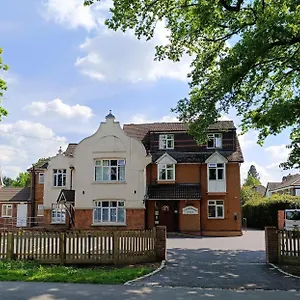 Gainsborough *** Horley